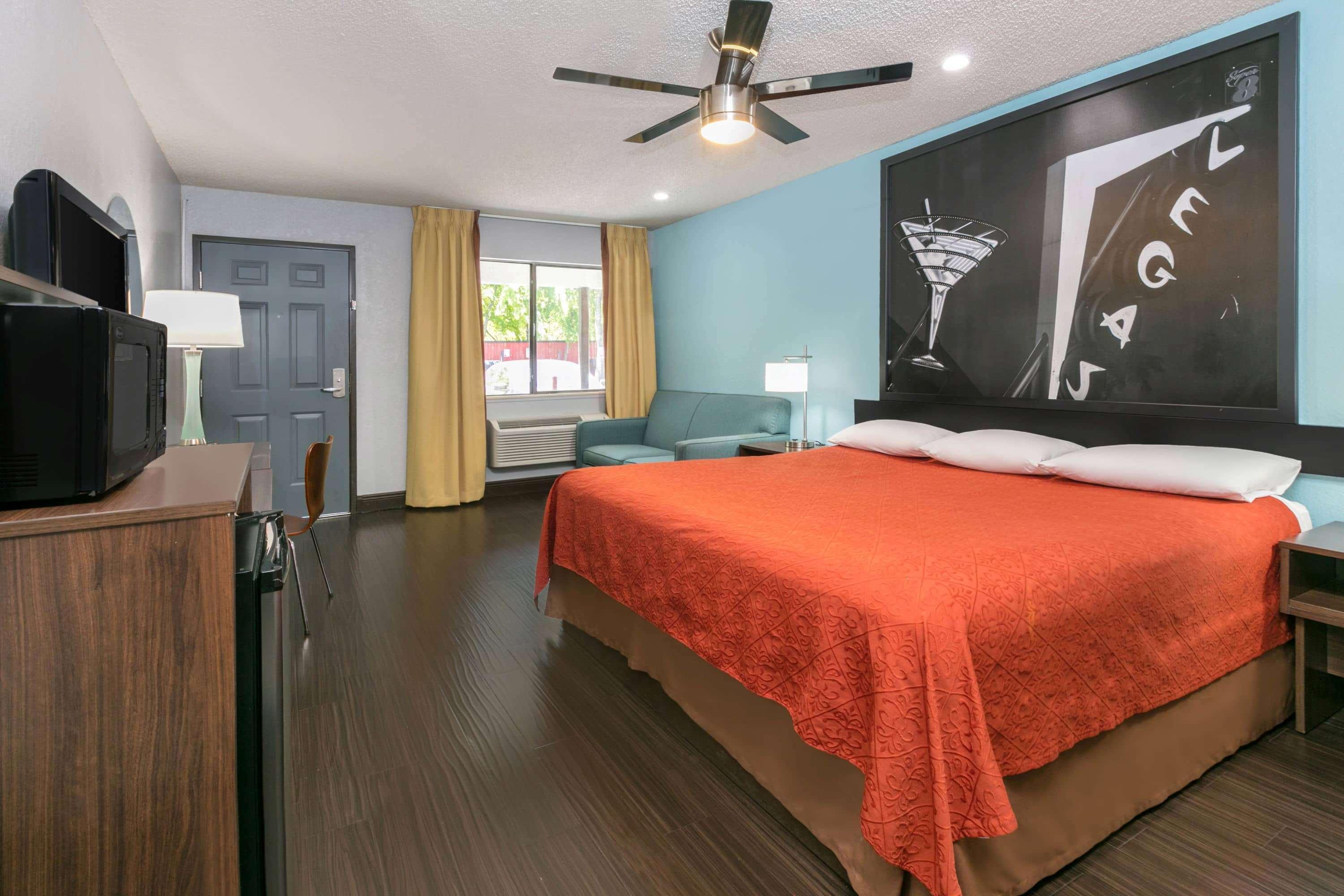 Super 8 By Wyndham Austin University/Downtown Area Esterno foto