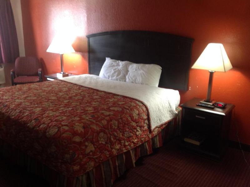 Super 8 By Wyndham Austin University/Downtown Area Esterno foto